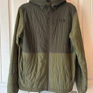The North Face Men's Two-Tone Green Puffer Jacket